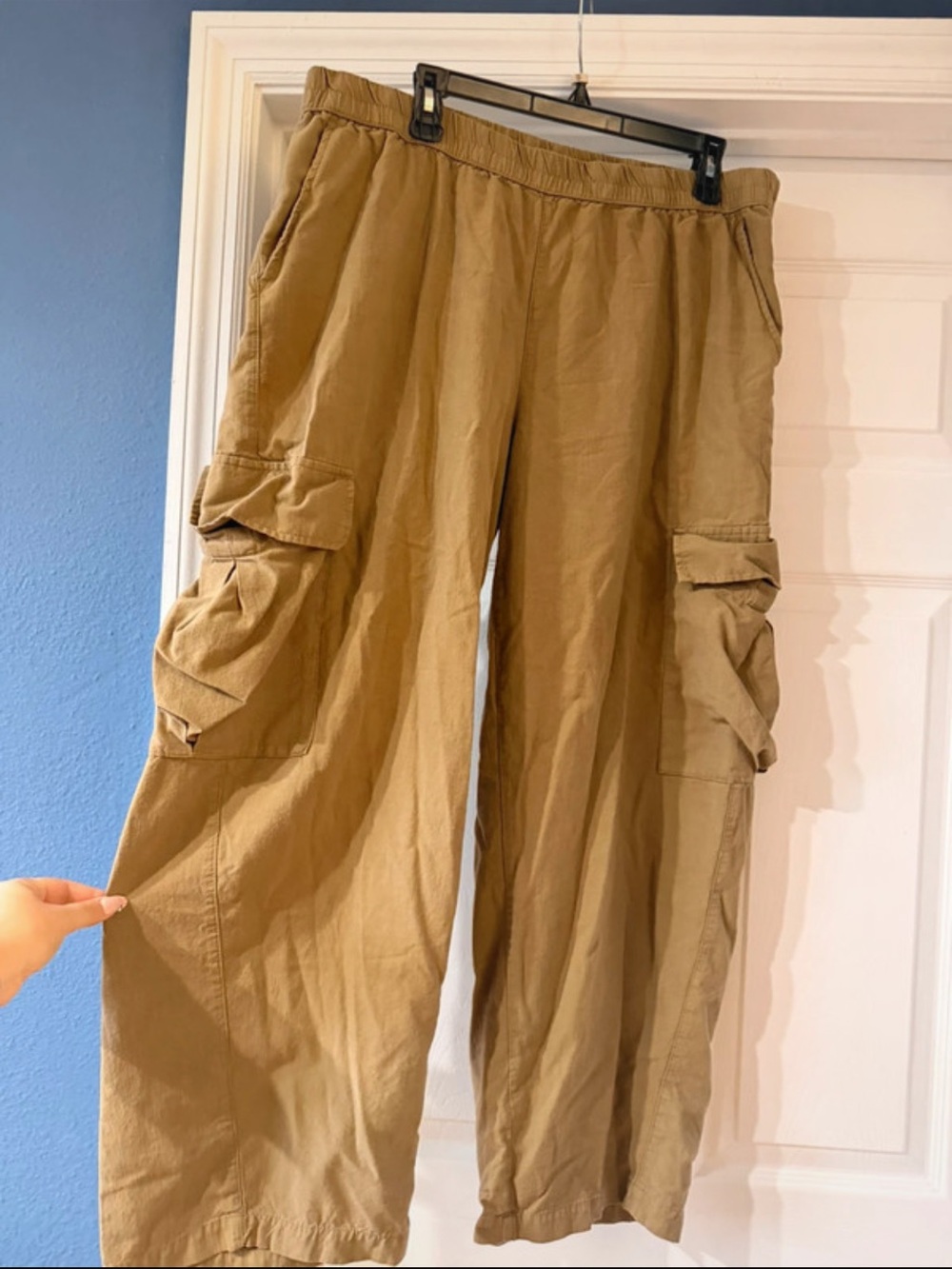 Cargo Pants in Brown - Relaxed Fit